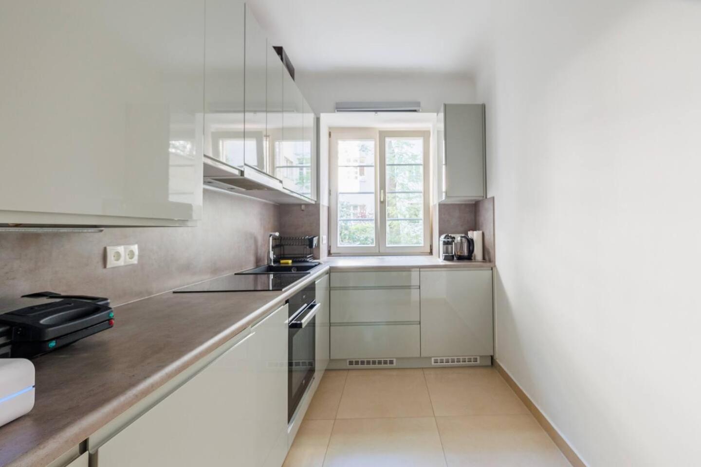 Apartment Vienna Near Metro - Netflix - Free Wifi Kültér fotó
